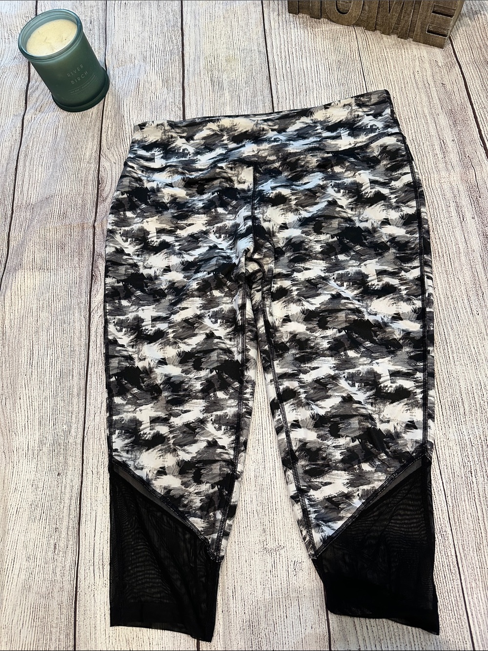 Black & Gray Printed Active Leggings with Mesh Panels